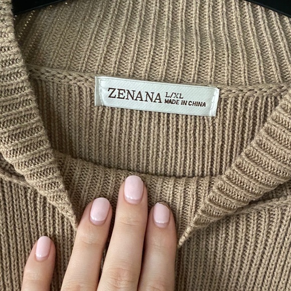 Ribbed Oversized Sweater - Picture 4 of 8